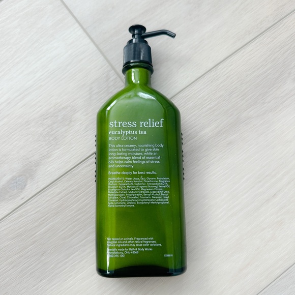 Bath & Body Works Stress Relief Eucalyptus Tea Body Lotion - Picture 2 of 2